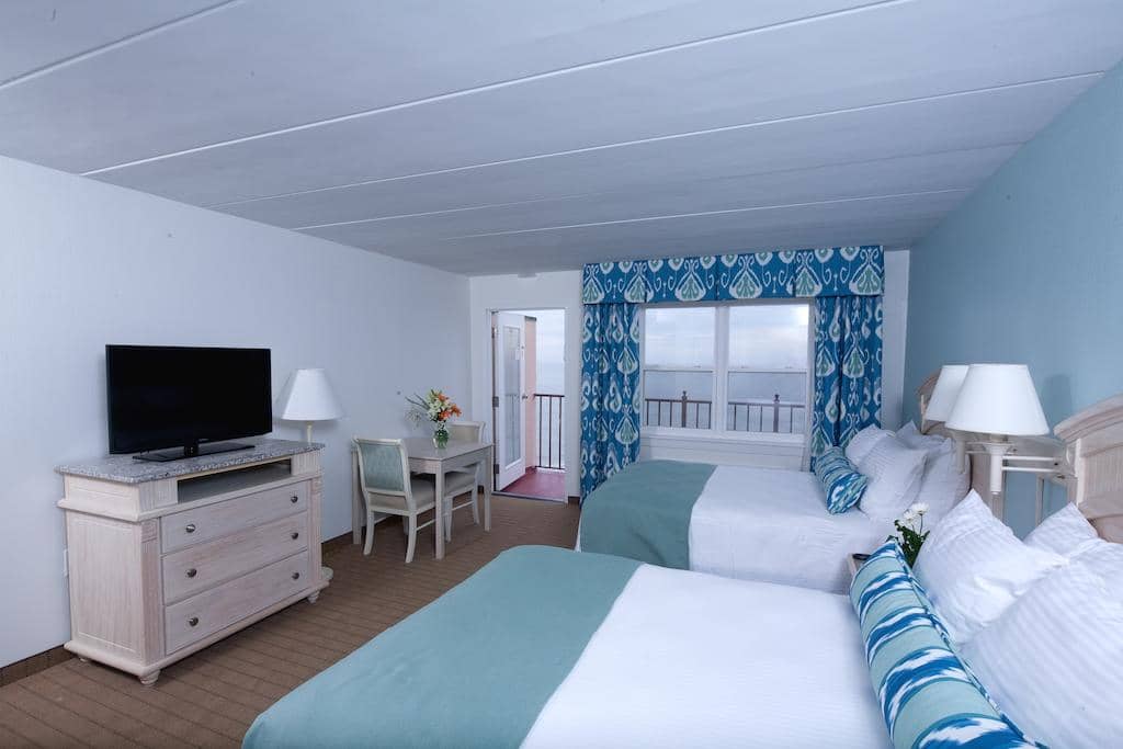 Dunes Manor Hotel and Suites