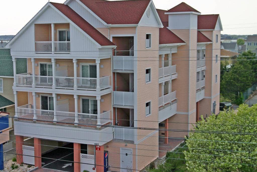 Monte Carlo Suites